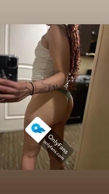 Daii, 23  female escort, Fort Smith