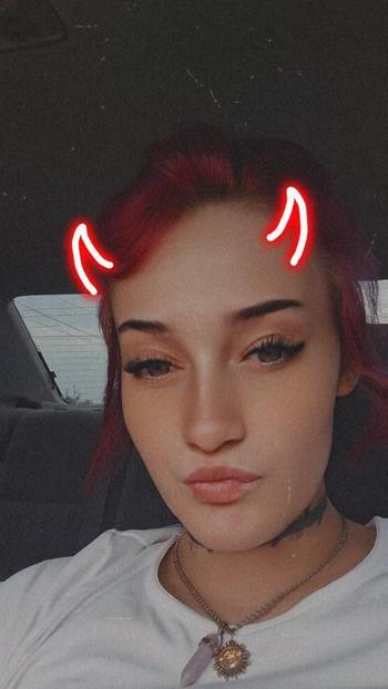 Cc, 23  female escort, Fort Smith